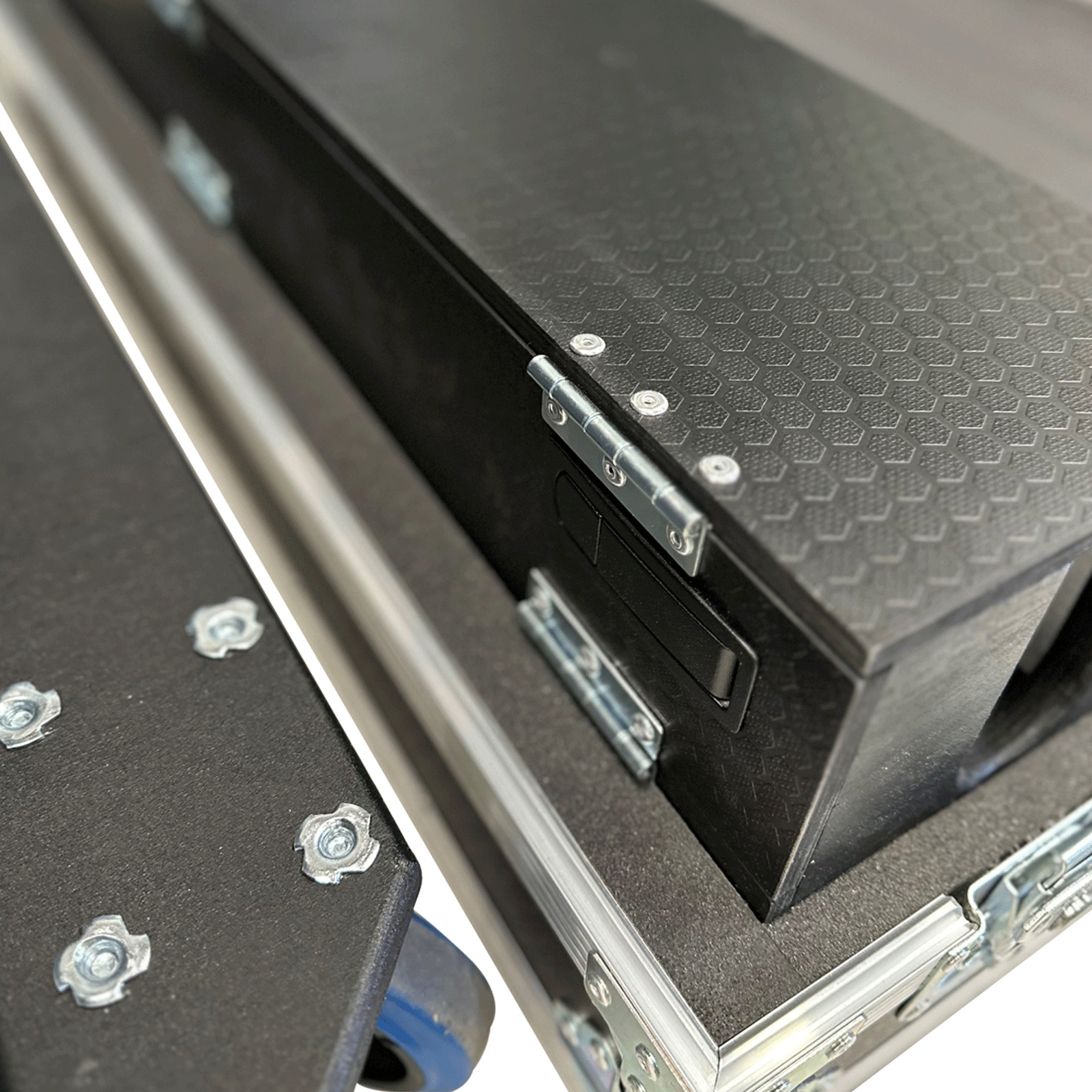 ETC Eos Apex 5 Flightcase With Dogbox And Castors